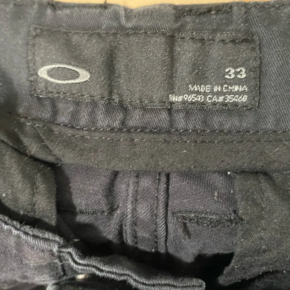Men’s 90’s Black Oakley Jean Shorts size‎ 33